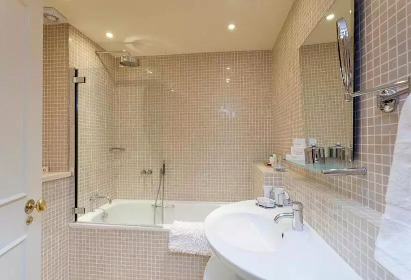 ジュニアスイート, The Capital Hotel, Apartments & Townhouse