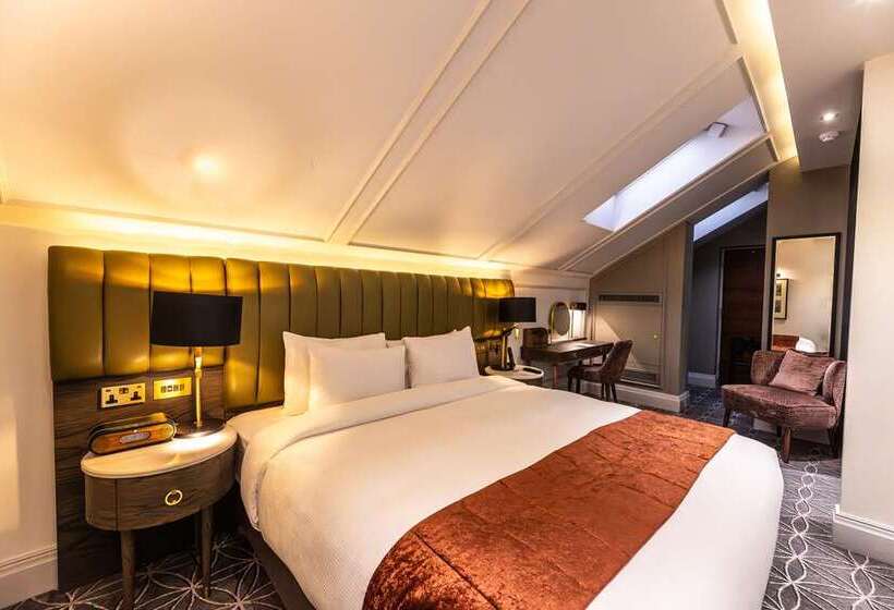 Suite Duplex, 100 Queen S Gate Hotel London, Curio Collection By Hilton