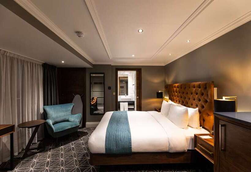 Chambre Deluxe Lit Queen Size, 100 Queen S Gate Hotel London, Curio Collection By Hilton
