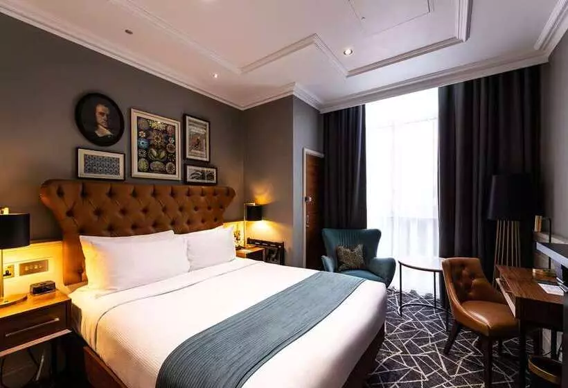 اتاق لوکس, 100 Queen S Gate Hotel London, Curio Collection By Hilton
