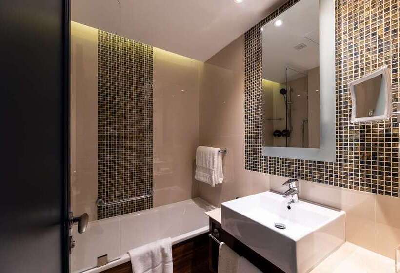 豪华房间, 100 Queen S Gate Hotel London, Curio Collection By Hilton