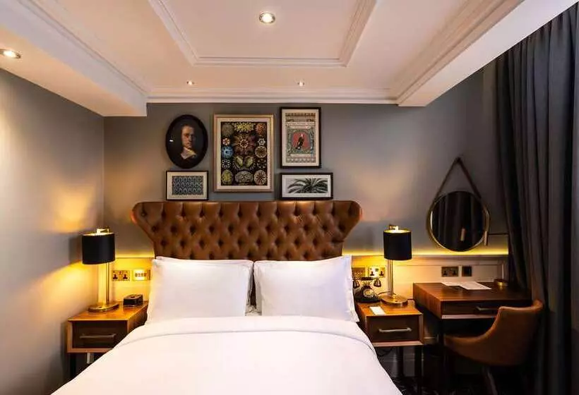 اتاق لوکس, 100 Queen S Gate Hotel London, Curio Collection By Hilton