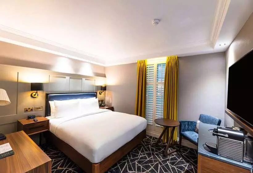 اتاق استاندارد, 100 Queen S Gate Hotel London, Curio Collection By Hilton