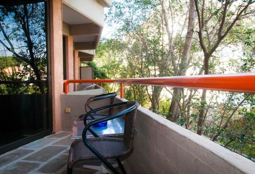 جناح, Apollonia Hotel Apartments