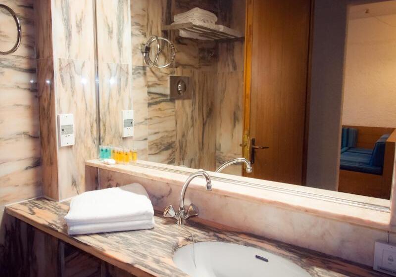 جناح, Apollonia Hotel Apartments