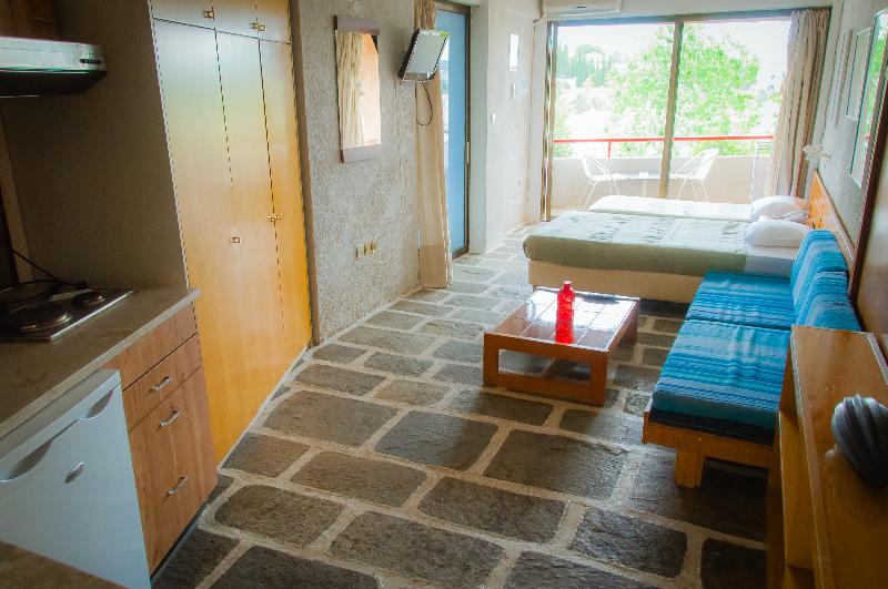 إستوديو قياسى, Apollonia Hotel Apartments