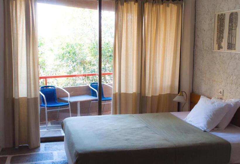 إستوديو قياسى, Apollonia Hotel Apartments