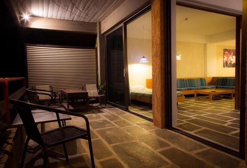 اتاق خانوادگی, Apollonia Hotel Apartments