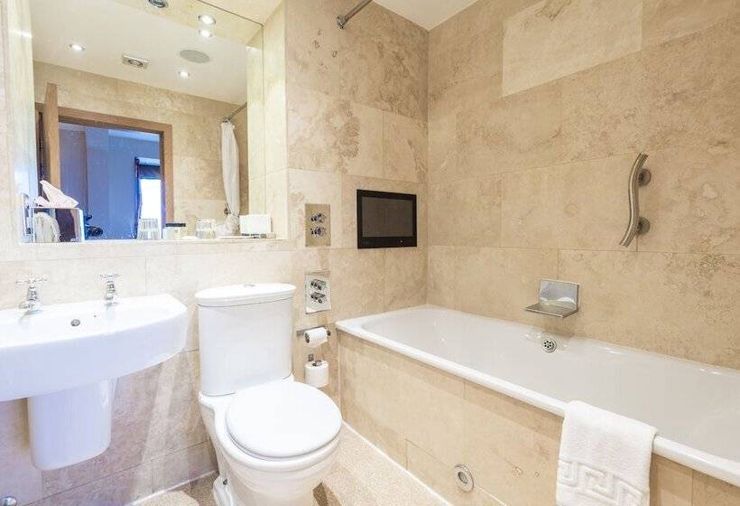 غرفة إدارية مطلة على البحر, Crown Spa Hotel Scarborough By Compass Hospitality