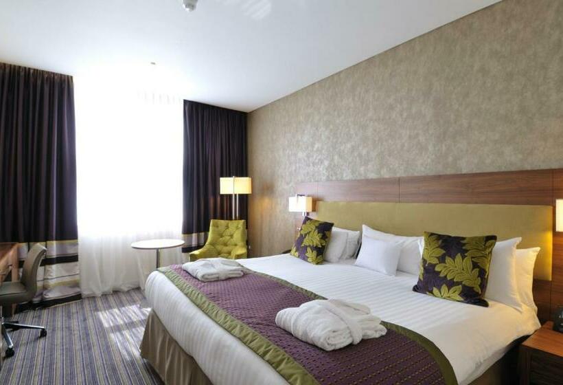 适用于残疾人士的豪华房间, Doubletree By Hilton London West End