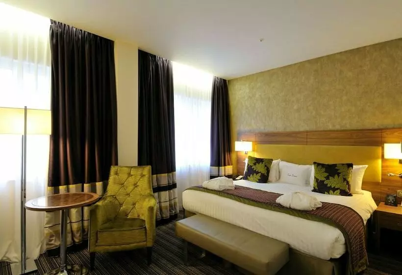 身障者適用スタンダードルーム, Doubletree By Hilton  London  West End
