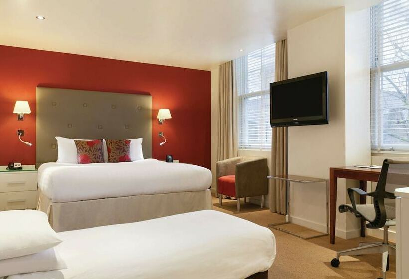 高级家庭房间, Doubletree By Hilton London West End