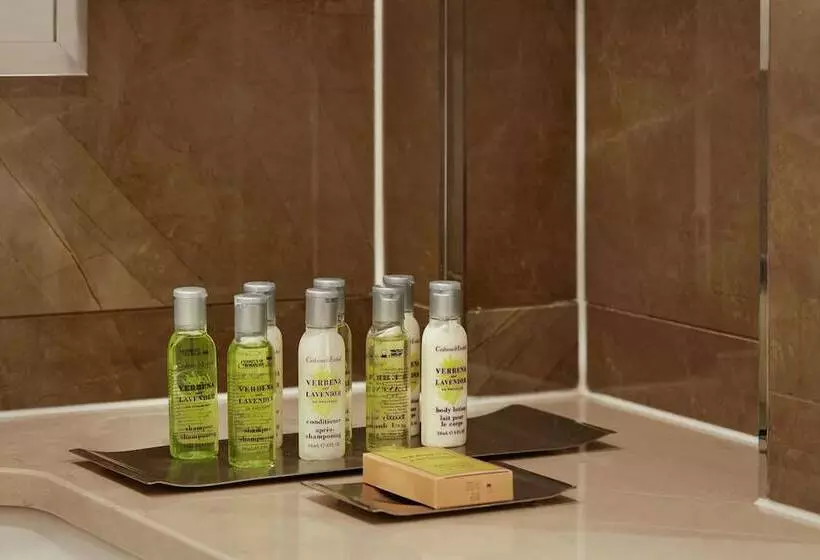 スーペリアールーム, Doubletree By Hilton  London  West End