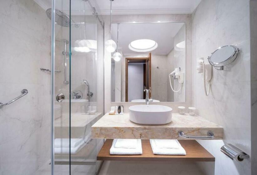 غرفة كلاسيكية ثلاثية, Electra Palace  Athens