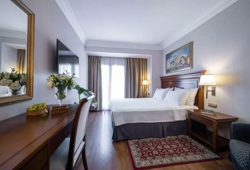 景色の見えるスーペリアルーム, Electra Palace  Athens