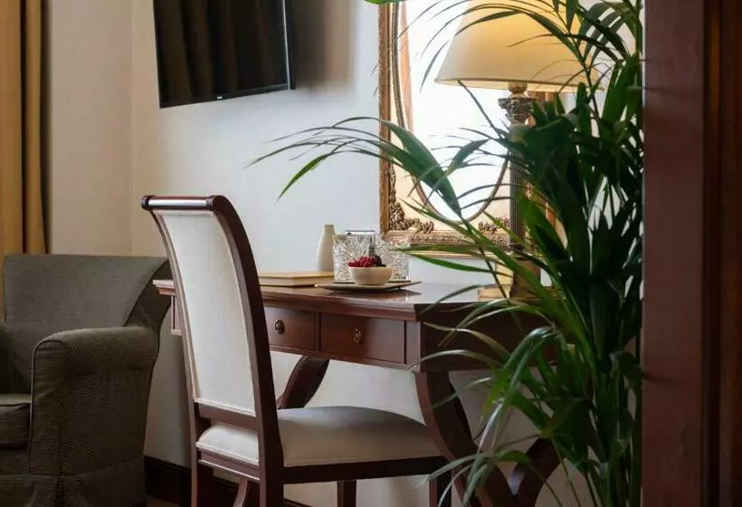 景色の見えるジュニアスイート, Electra Palace  Athens
