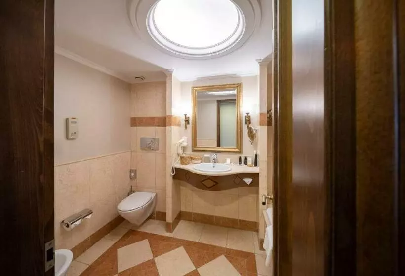 景色の見えるジュニアスイート, Electra Palace  Athens