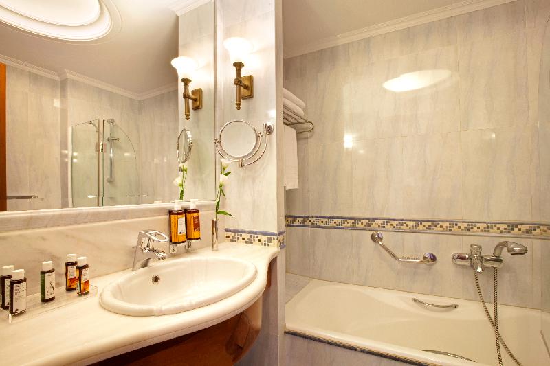 جناح جونيور ذات إطلالة, Electra Palace  Athens