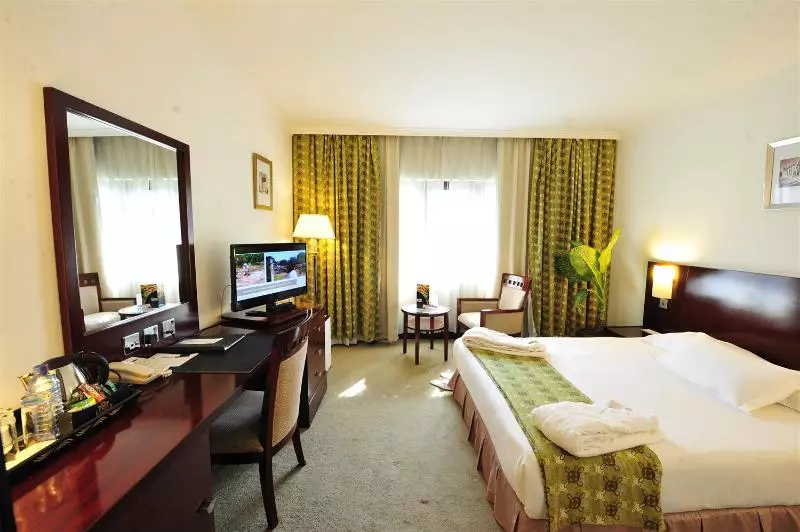 اتاق سوپریور, Golden Tulip Kumasi City