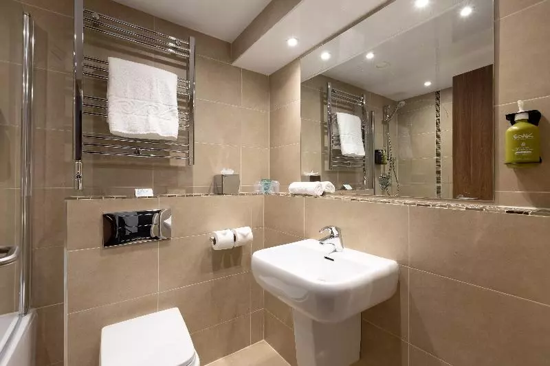 キングサイズベッドのスタンダードルーム, Holiday Inn Newcastle Gosforth Park, An Ihg