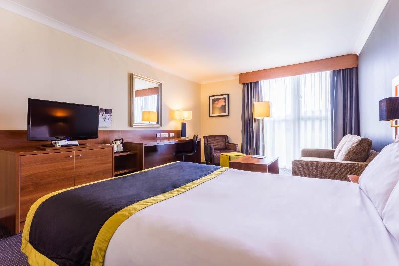 חדר סטנדרט עם מיטת קינג, Holiday Inn Newcastle Gosforth Park, An Ihg