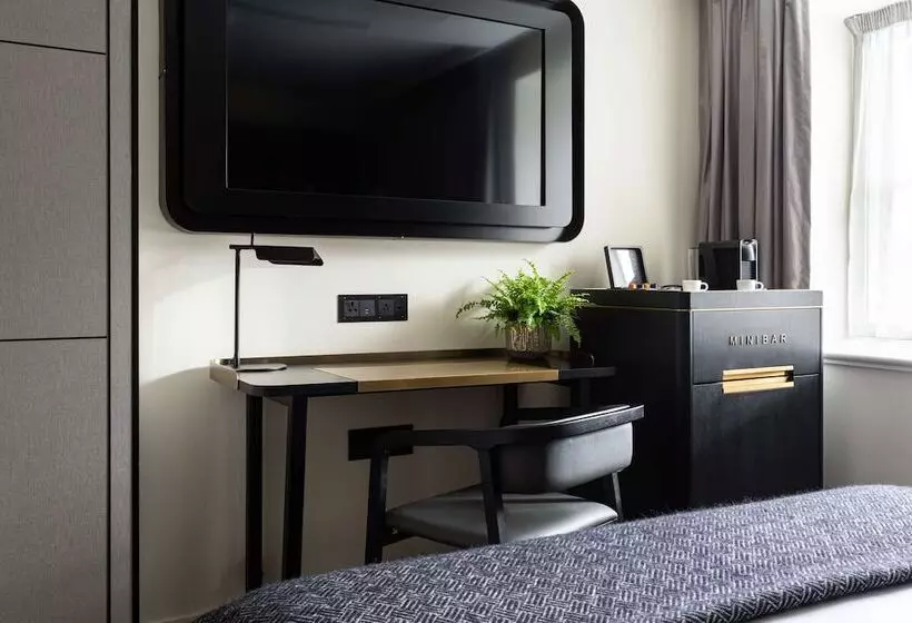 Superior-huone, Holmes Hotel London