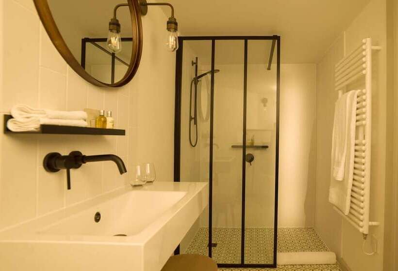 Номер Superior, Minster Mill