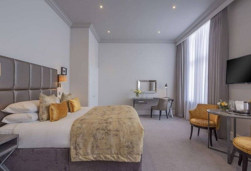 이그제큐티브 룸, Oatlands Park