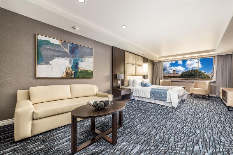 スーペリアールーム, Oatlands Park