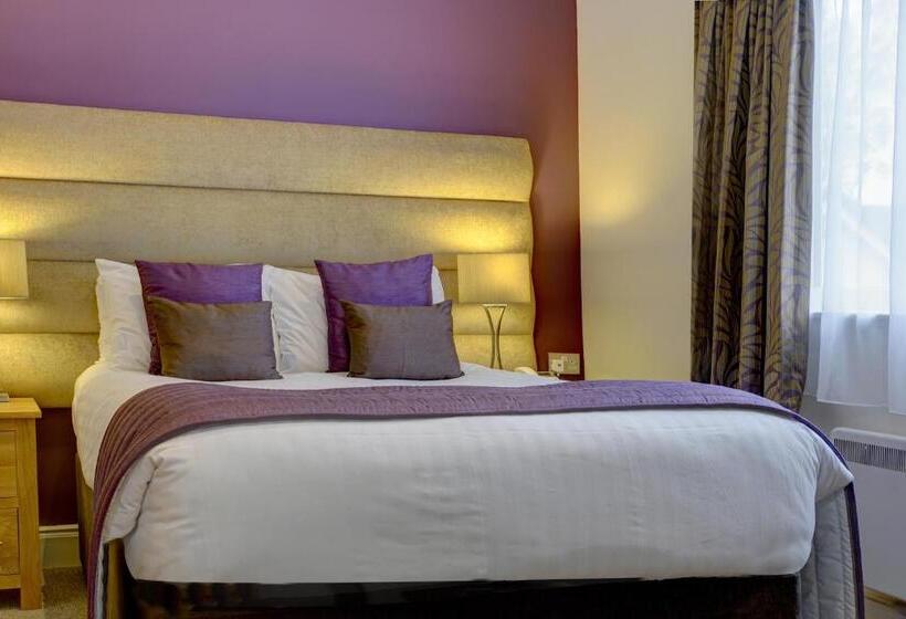 غرفة سوبيريور ثلاثية, Philipburn Hotel, Bw Signature Collection