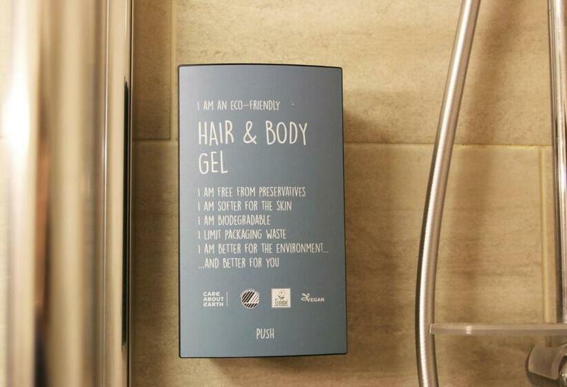 스탠다드 룸, Potters Heron