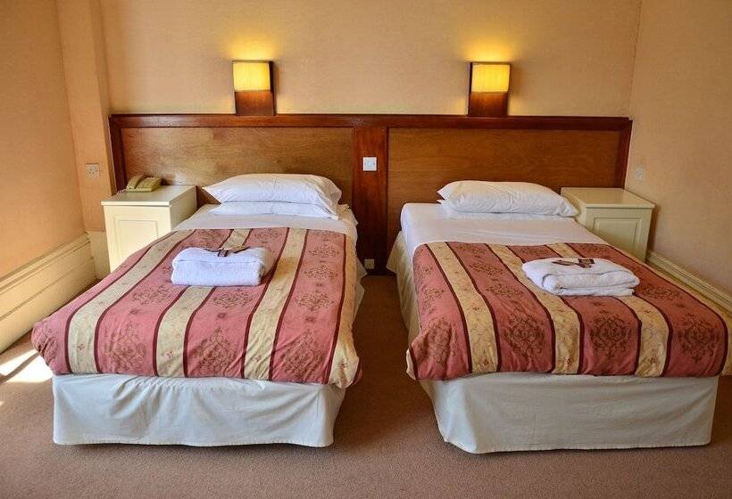 غرفة قياسية, Russell