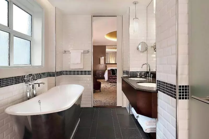 クラブスイート, Sheraton Grand London Park Lane