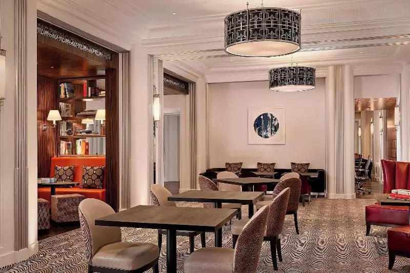 クラブスイート, Sheraton Grand London Park Lane