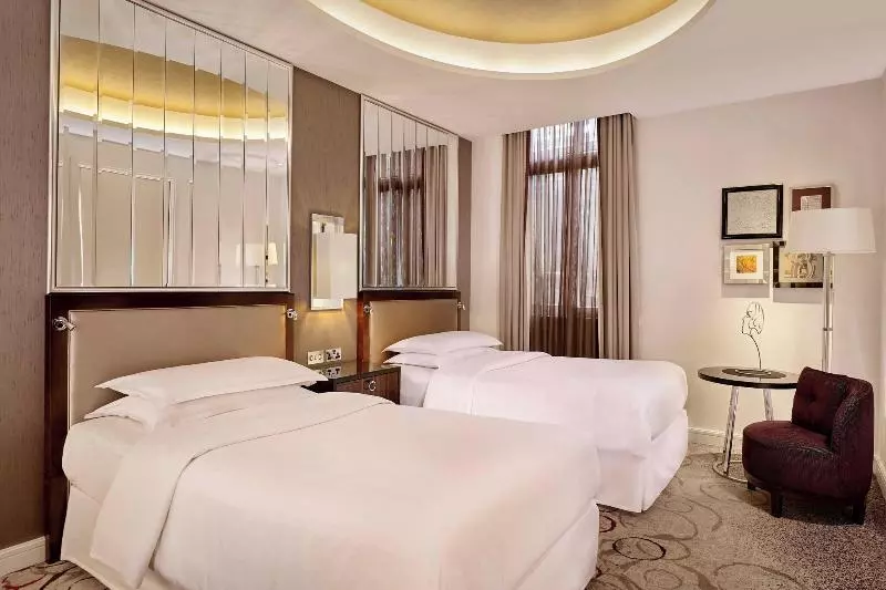スーペリアールーム, Sheraton Grand London Park Lane