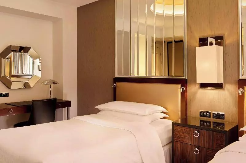 スーペリアールーム, Sheraton Grand London Park Lane