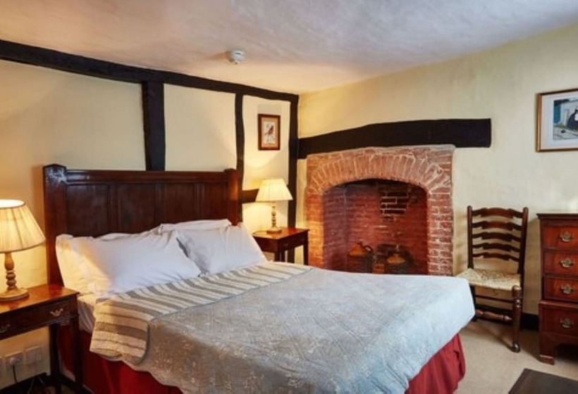 جناح جونيور, Spread Eagle Hotel And Spa