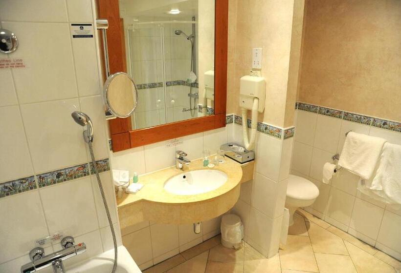 ファミリールーム, Swindon Blunsdon House Hotel, Bw Premier Collection