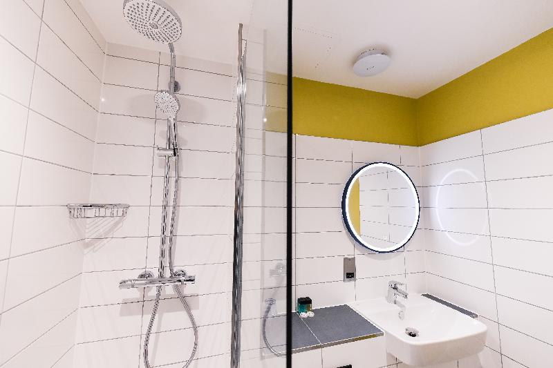 Номер Стандарт, Byron