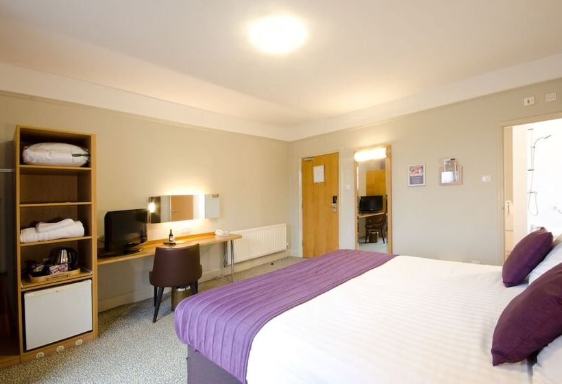 스탠다드 룸, The Corner House