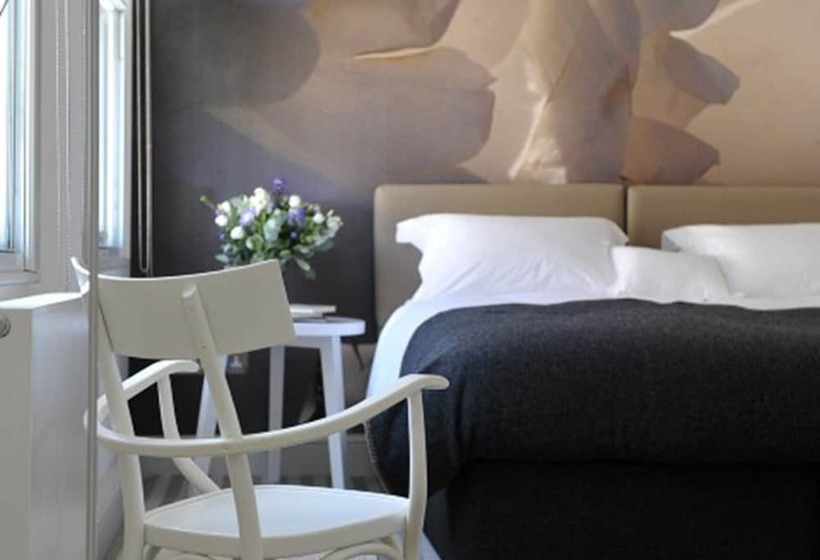 标准间, The Crown