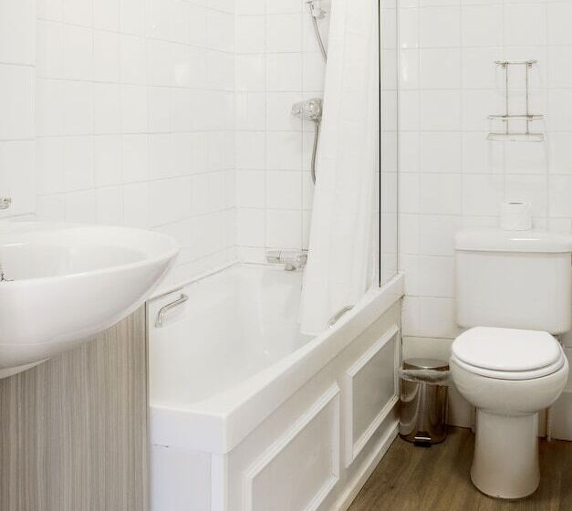 غرفة قياسية, The Old Bell   Warminster