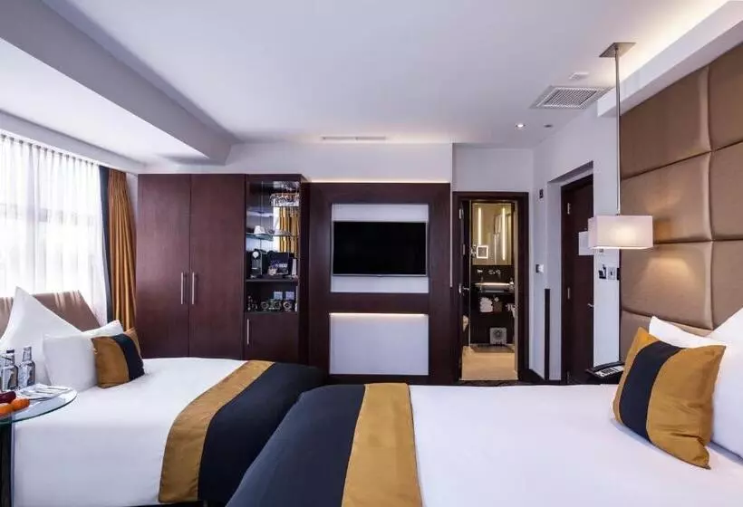 سوییت جونیور, Montcalm Piccadilly Townhouse, London West End