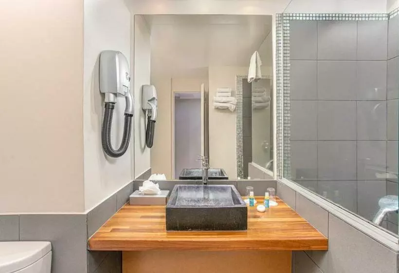 اتاق سوپریور سه تخته, Zenitude Hôtel Résidences Le Salako
