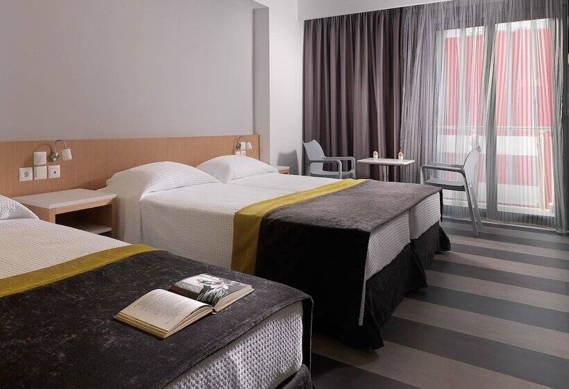 标准三人间, Airotel Galaxy