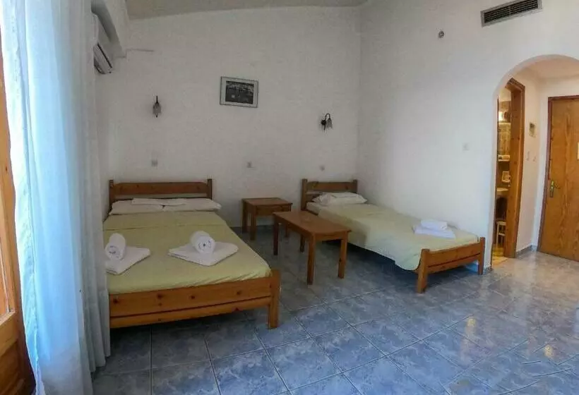Chambre Triple Standard, Aeolos