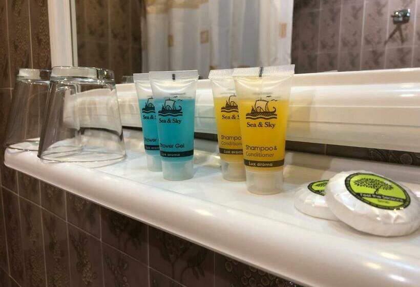 غرفة قياسية ثلاثية, Aeolos