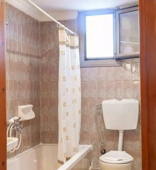 Chambre Triple Standard, Aeolos