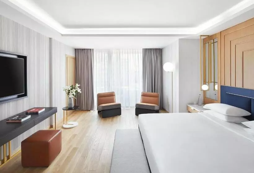 キングサイズベッドのスイートルーム, Grand Hyatt Athens