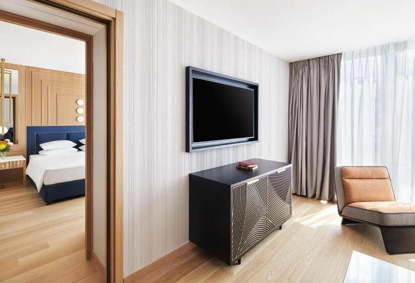 Premium Family Room, Grand Hyatt Athens